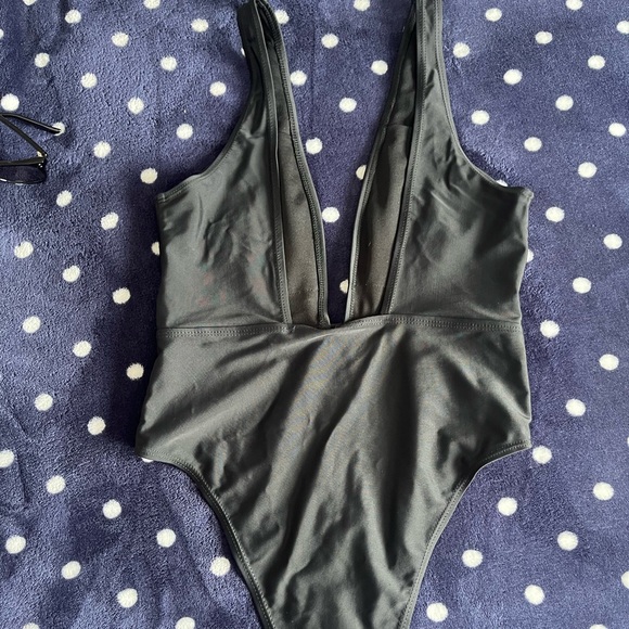 Zaful Low Cut One Piece Bathing Suit - Picture 2 of 3